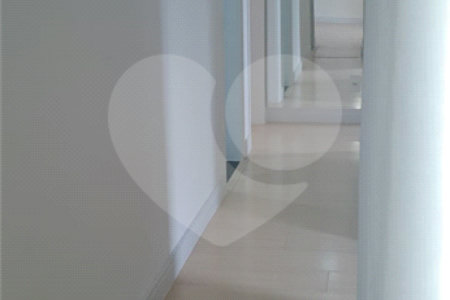 Apartamento à venda com 3 quartos, sendo 1 suíte, em Vila Paulicéia, São Paulo, SP