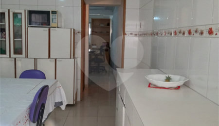 Sobrado à venda com 8 quartos, sendo 4 suítes, em Jardim São Paulo(zona Norte), São Paulo, SP