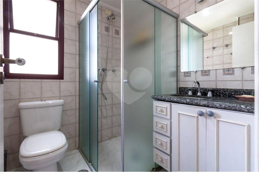 Apartamento à venda com 3 quartos, sendo 1 suíte, em Vila Hamburguesa, São Paulo, SP