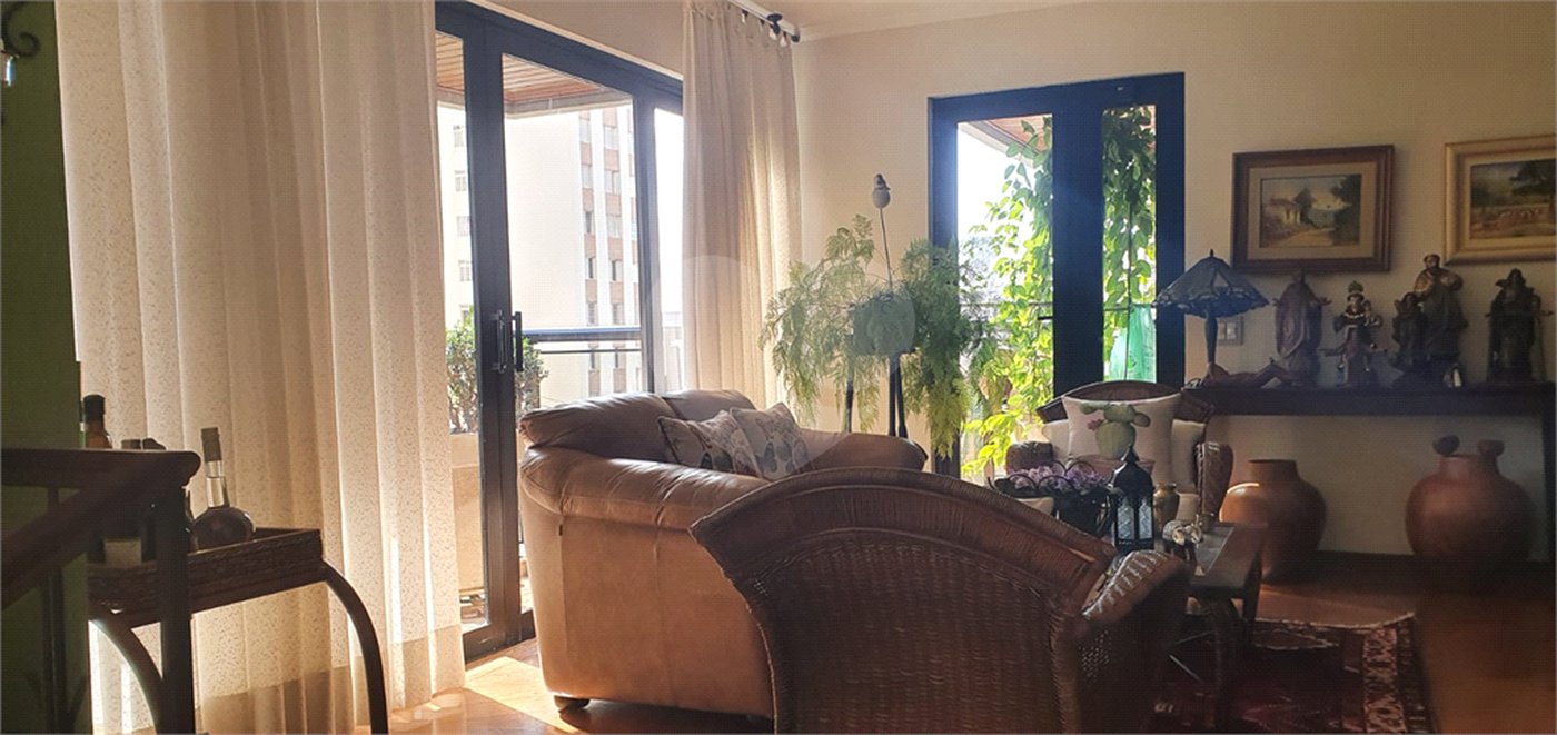 Apartamento à venda com 4 quartos, sendo 3 suítes,  em Perdizes, São Paulo, SP