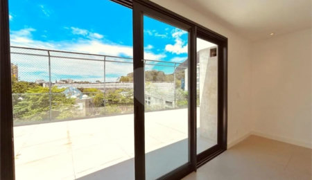 Cobertura à venda com 3 quartos, sendo 1 suíte,  em Gávea, Rio de Janeiro, RJ