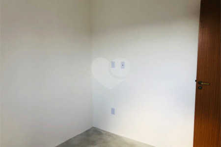 Casa à venda com 2 quartos no condomínio Residencial Turim, Mogi das Cruzes - SP