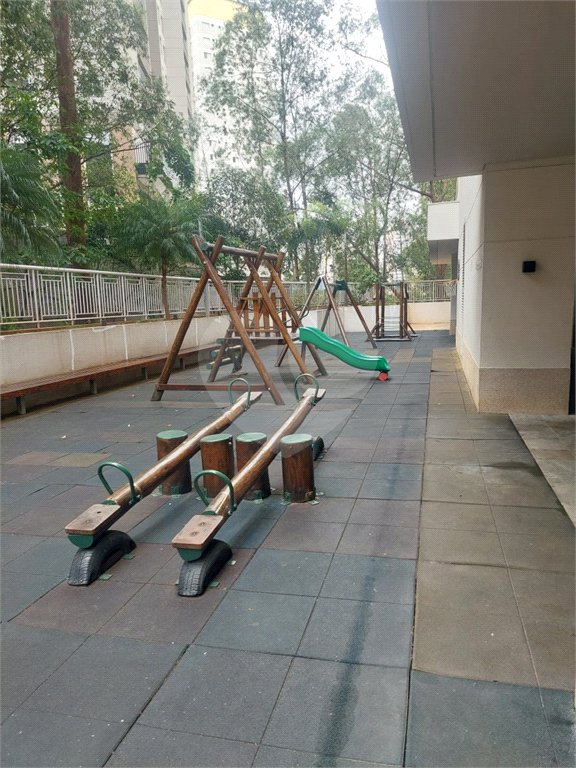 Apartamento à venda com 3 quartos, sendo 2 suítes,  em Vila Andrade, São Paulo, SP