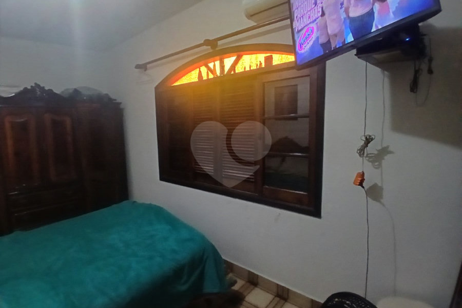 Casa Térrea à venda com 4 quartos, sendo 1 suíte, em Vila Mazzei, São Paulo, SP