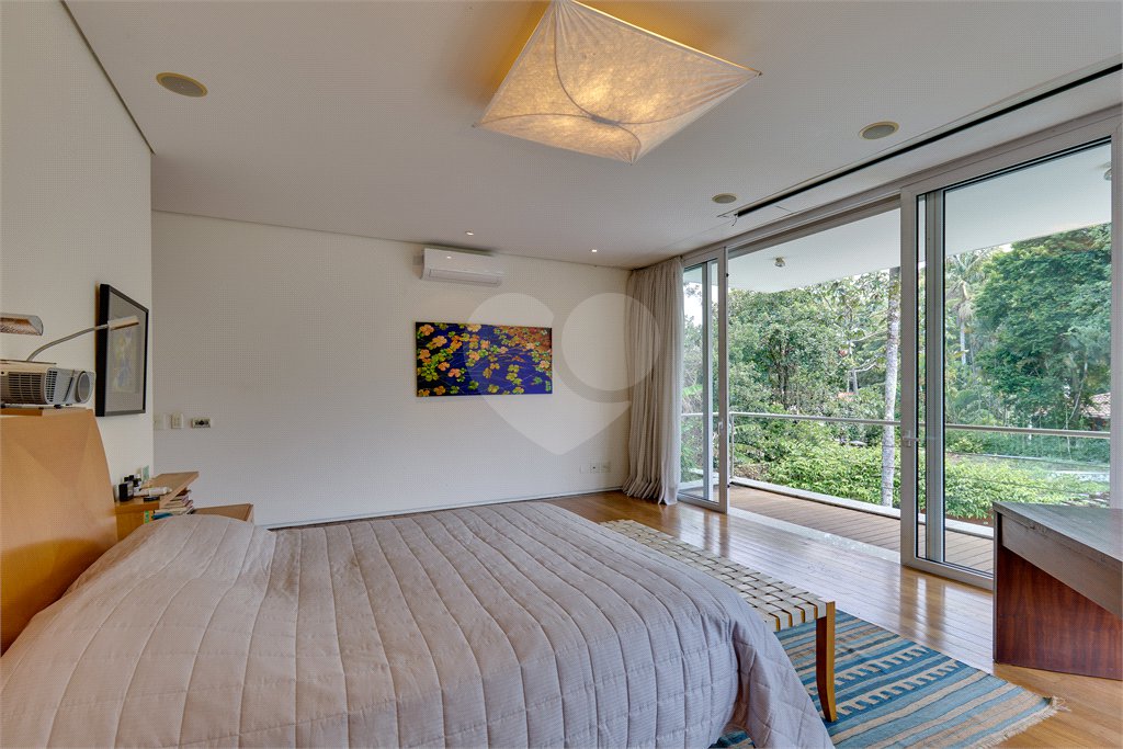 Casa à venda com 5 suítes em Alto da Boa Vista, São Paulo, SP