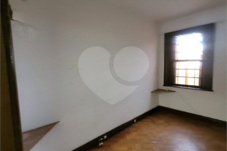 Sobrado à venda ou para alugar com 3 quartos em Vila Mariana, São Paulo, SP