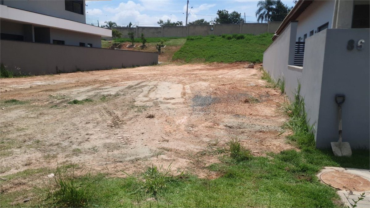 Terreno à venda no condomínio Portal dos Bandeirantes, Salto - SP