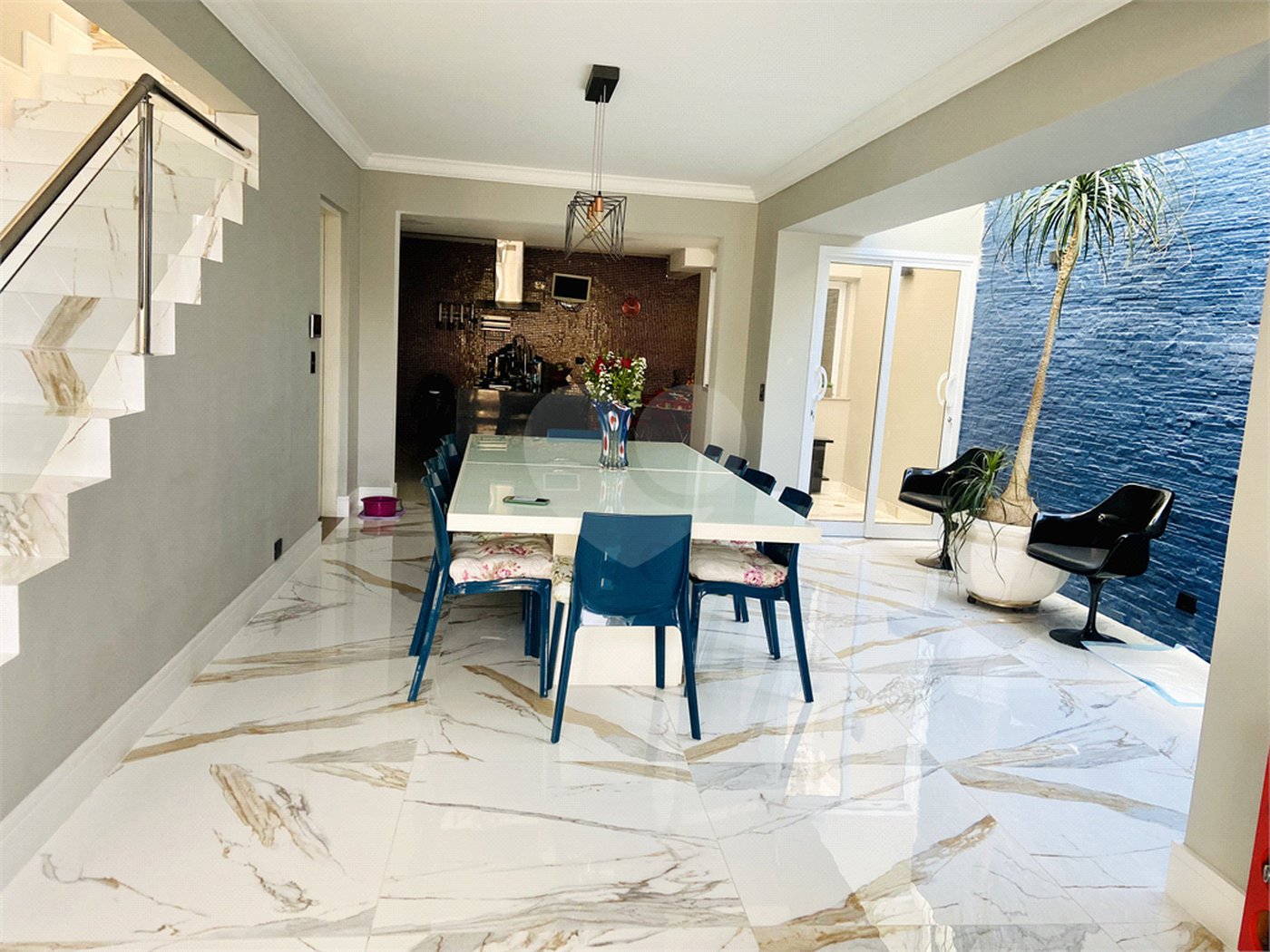 Casa à venda com 3 suítes em Jardim Londrina, São Paulo, SP