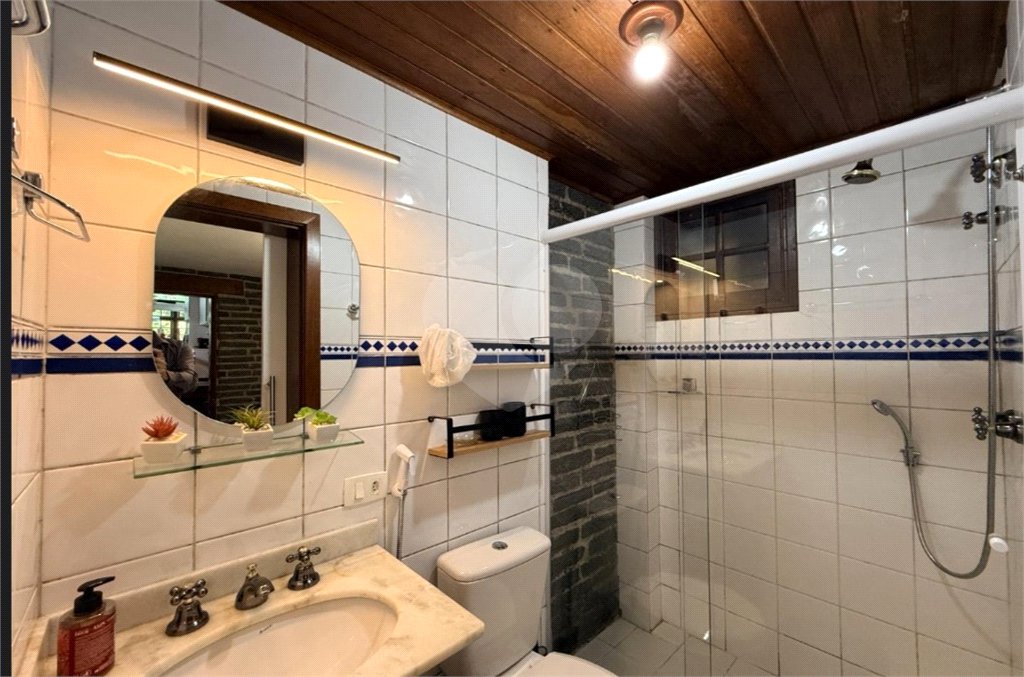 Casa à venda com 4 suítes em Vila Natal, Campos do Jordão, SP
