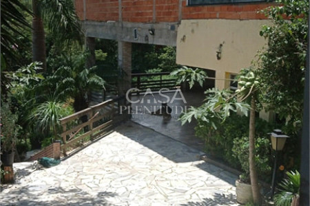 Chácara à venda com 5 quartos, sendo 1 suíte, em Olhos D´água, Mairinque, SP