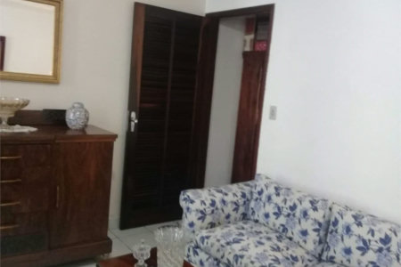 Casa térrea, à venda, a 800 metros do Metrô Vila Sônia