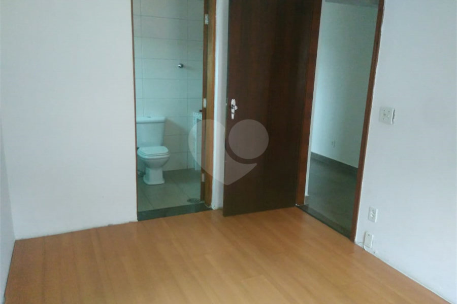 Sobrado venda ou locação HORTO com 254m2, 4 quartos, 2 sala, 2 cozinha, quintal e 3 vagas de garagem