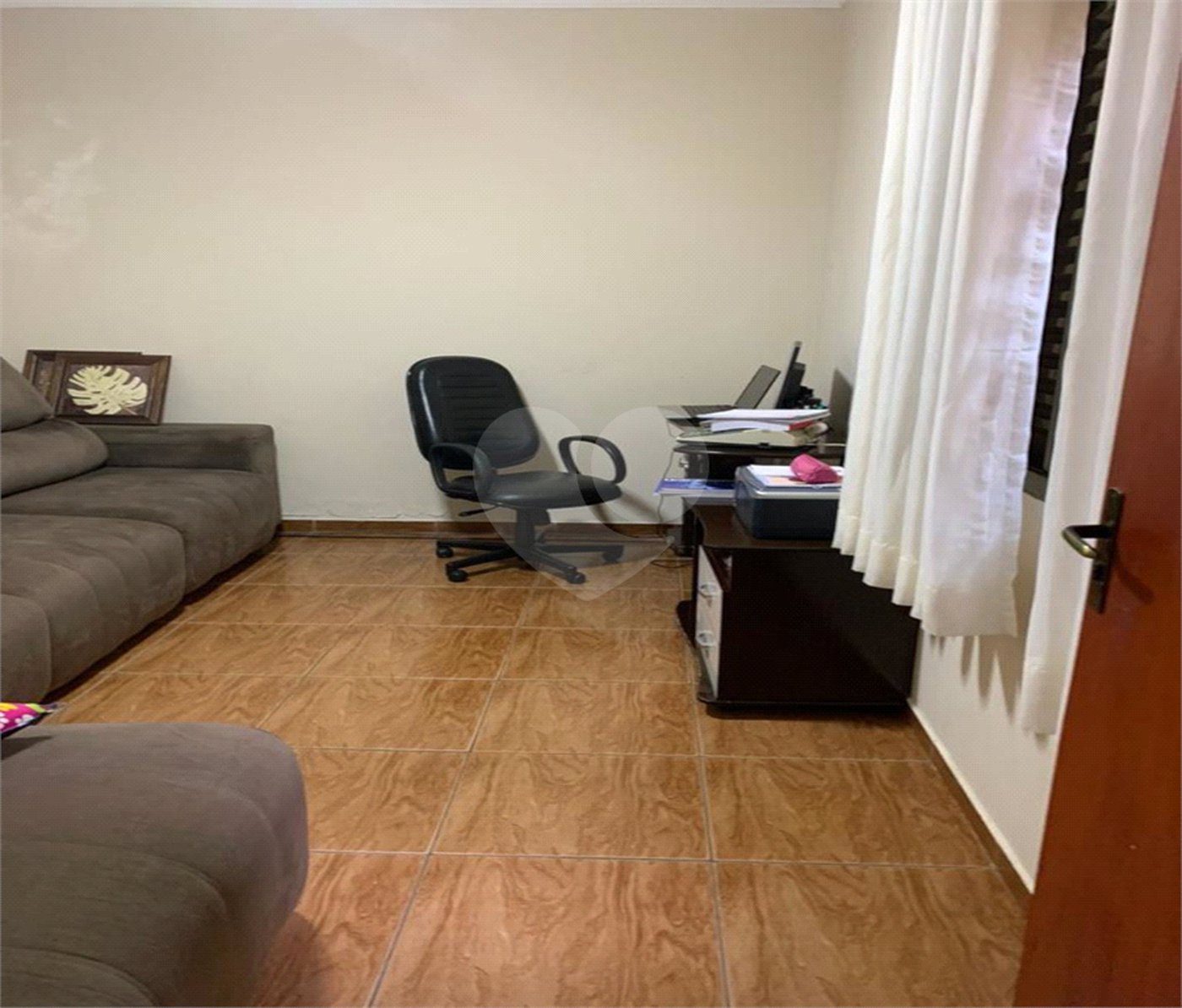Casa à venda com 4 quartos, sendo 1 suíte, em Jardim Cruzeiro do Sul, São Carlos, SP