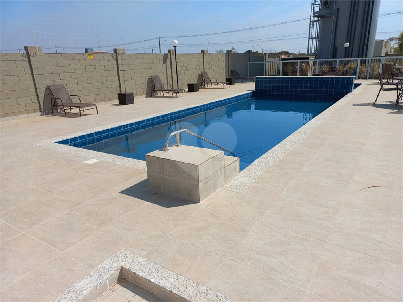 Apartamento no condomínio Monte Berlim