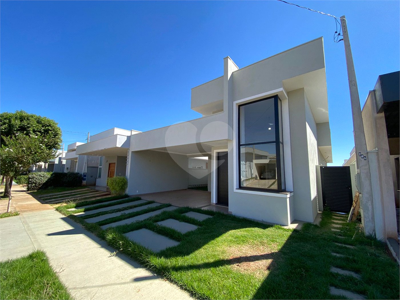 Casa térrea para venda no condomínio Residencial Quebec