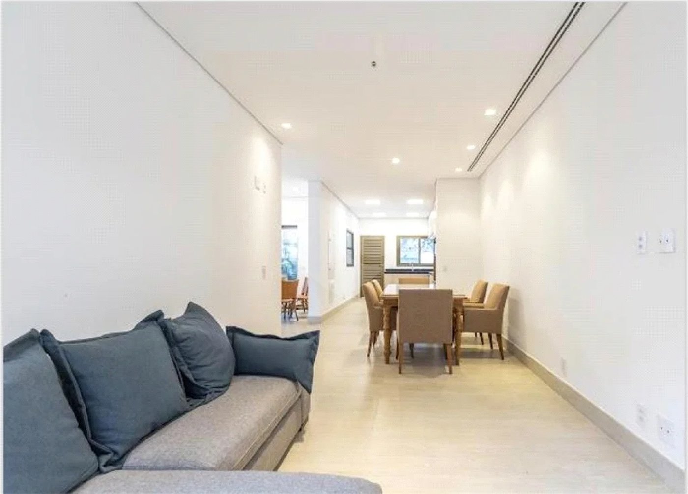 Casa de Condomínio com 3 Quartos e 3 banheiros à Venda, 100 m² por R$ 585.000 - Aceita Permuta