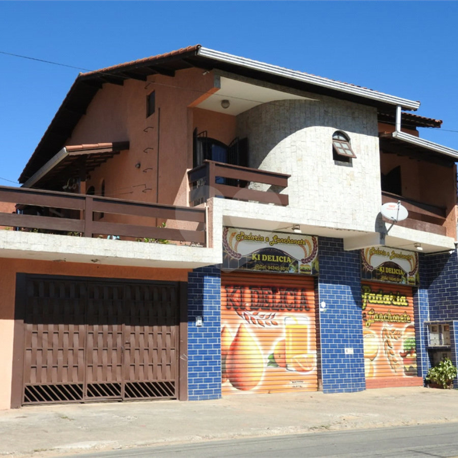 Excelente oportunidade de investimento Sobrado e Salão comercial 229,61m² no bairro Canjica, Terra Preta - Mairiporã/SP
