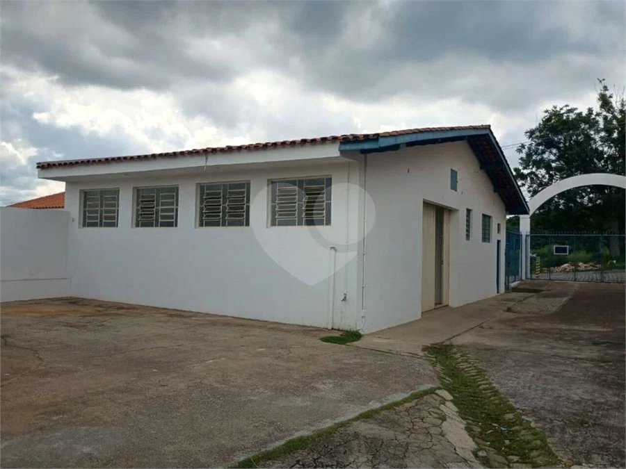Salão Comercial a Venda no Jardim Melle em Vinhedo/SP