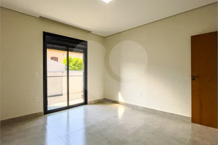 Indaiatuba - Condomínio Milano - Sobrado - 350 m² de terreno - 240 m² de área construída - 4 vagas de garagem, sendo 2 cobertas - Salas de estar e jantar integradas - 3 suítes com closet e varanda no pavimento superior - Escritório no térreo - Espaço gourmet com churrasqueira - Banheiro externo