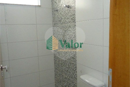 Casa no Condomínio Quebec, com 4 dormitórios, sendo 1 suíte.