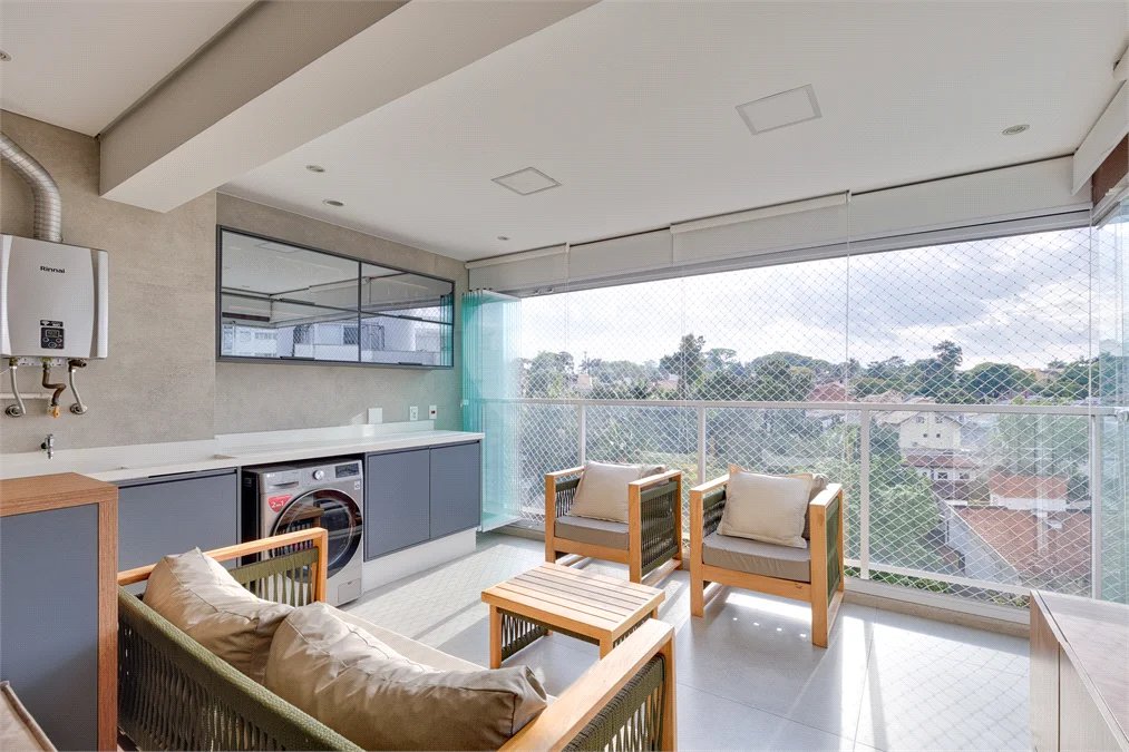 Apartamento com 68m² sala 02 ambientes, 02 dormitórios, sendo 01 suíte banheiro social e vaga no subsolo.! Venha conhecer!