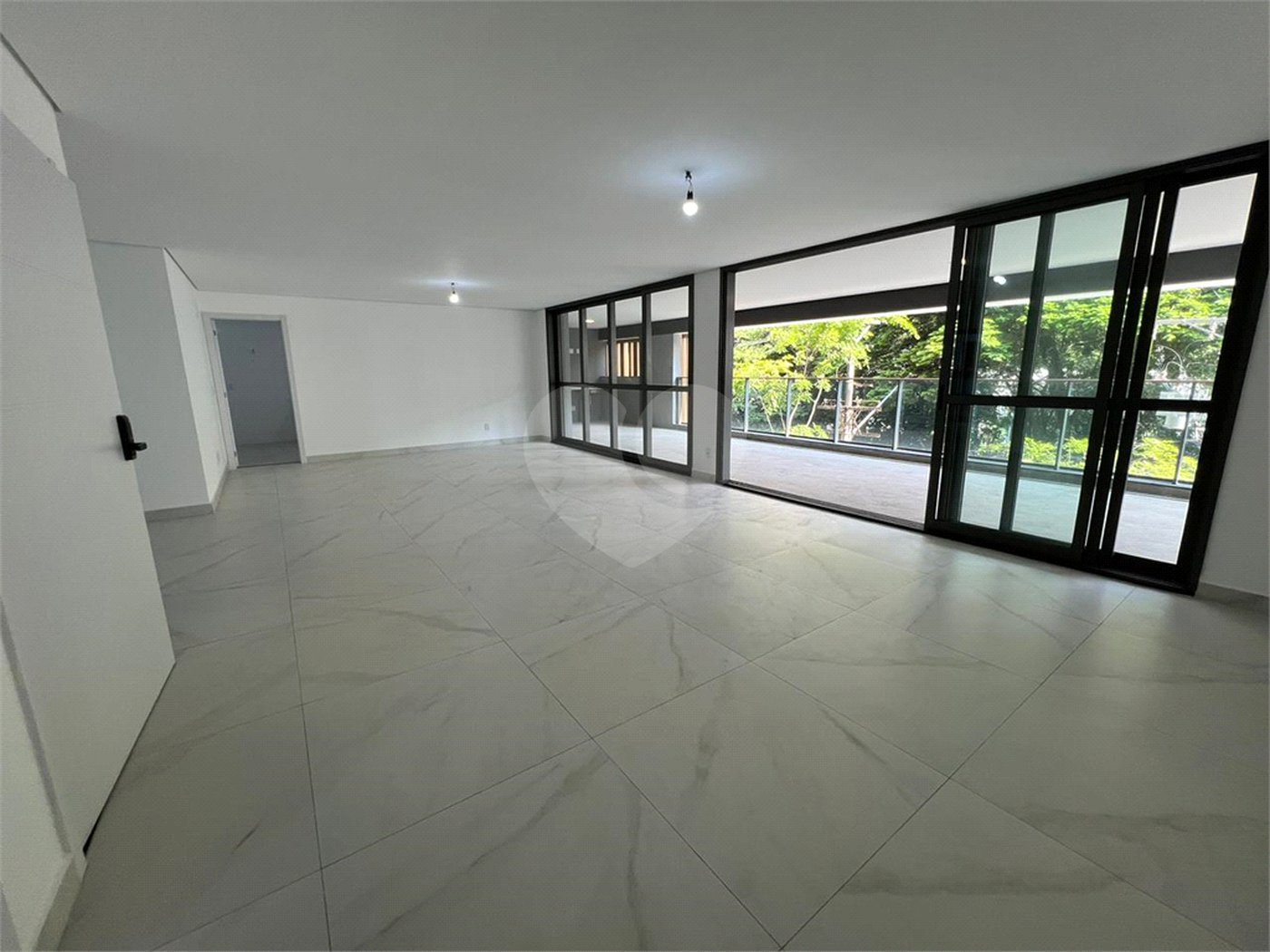 Apartamento 280M2, 4 suítes, 4 vagas em Perdizes