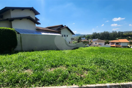 Terreno à venda no Condomínio Villaggio Capriccio – Louveira 700 m² excelente topografia