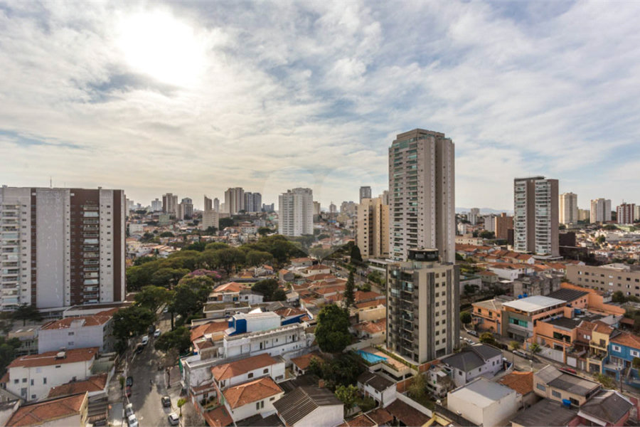 Apartamento à venda na Vila Mariana de 100m² com 3 dormitórios, 2 suítes, 2 vagas e lazer