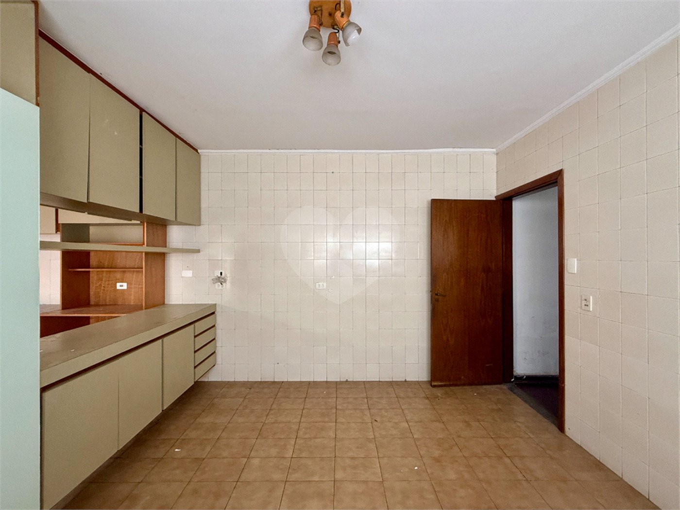 Sobrado à venda com 3 quartos, sendo 1 suíte, em Campo Belo, São Paulo, SP