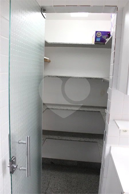 Apartamento de 3 Suítes com Vista Definitiva e Sol da Manhã no Condomínio Club House - Parque do Prado