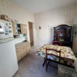 Ó TIMO CASA COM 3 QUARTOS E TERRAÇO EM CONTOMINIO FECHADO
