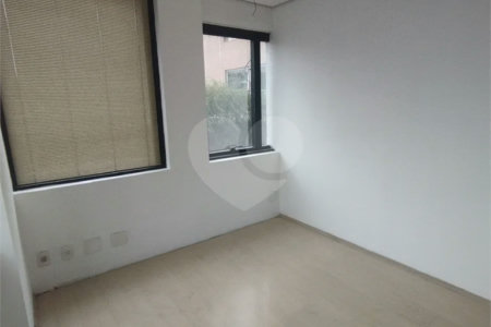 Sala comercial para locação no Jardim Paulista, 90 m², 2 garagens