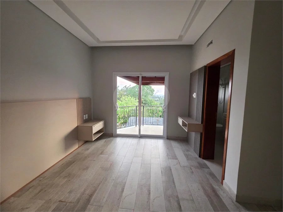 Casa à venda com 4 suítes no condomínio Residencial Jardim Primavera, Louveira - SP