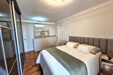 Apartamento a venda com 3 quartos no Alto da Boa Vista