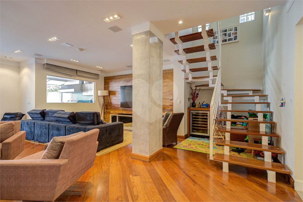 Casa à venda com 3 suítes no condomínio Villa Splendore, São Paulo - SP