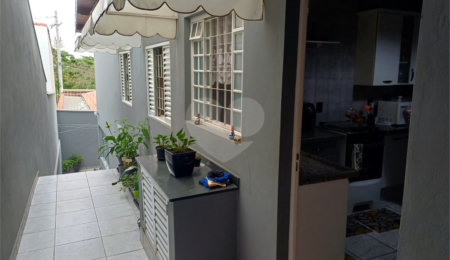 Casa à venda com 3 quartos, sendo 1 suíte,  em Loteamento Rei de Ouro, Itatiba, SP