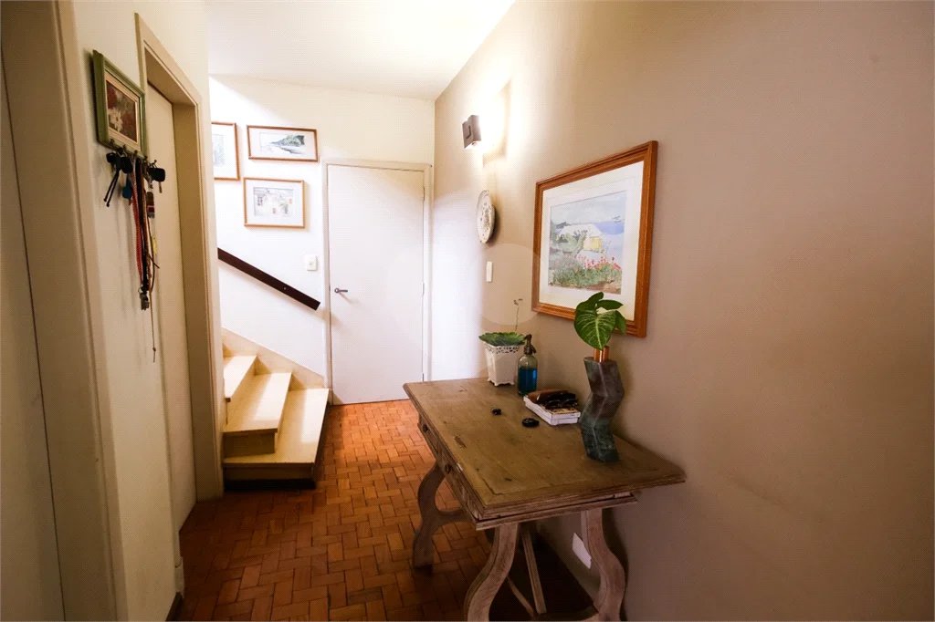 Casa à venda com excelente localização comercial