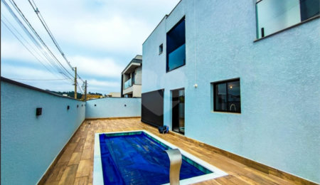 Casa à venda com 4 suítes no condomínio Residencial Vila Real, Bragança Paulista - SP