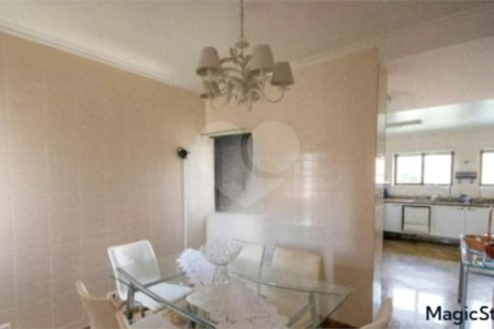 Apartamento 580m², 4 quatos, sendo 4 suítes, 5 vagas de garagem, à venda no Bosque da Saúde