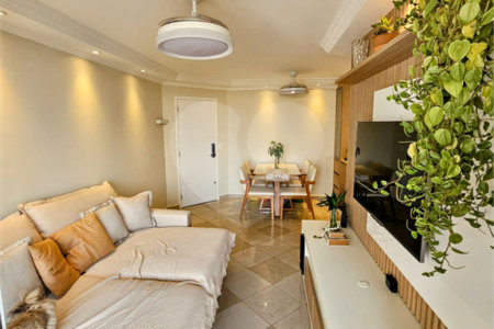 Apartamento à venda na Mooca com 73 m² com 3 dormitórios e 2 vagas. Aceita e estuda Permuta.