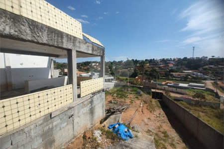 Terreno 810 metros à venda em Atibaia com projeto aprovado exclusivo de alto padrão com construção inacabada