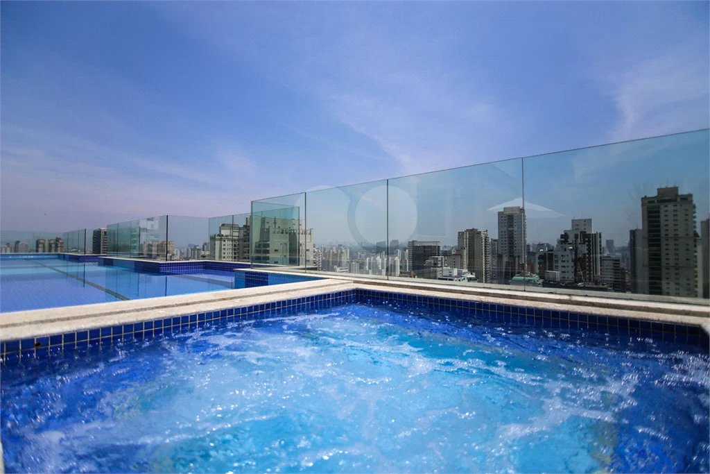Apartamento com 43m² na região do Campo Belo em São Paulo - SP.