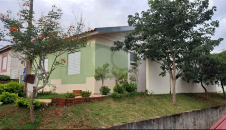 Casa à venda com 2 quartos no condomínio Moradas II, São Carlos - SP