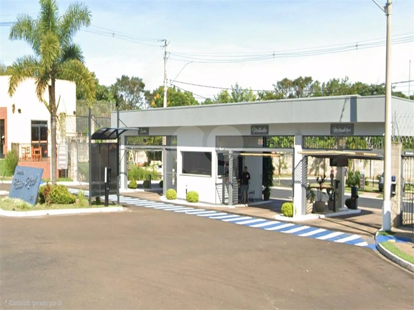 Casa 3 quartos 3 suítes Faixa Azul com piscina aquecida