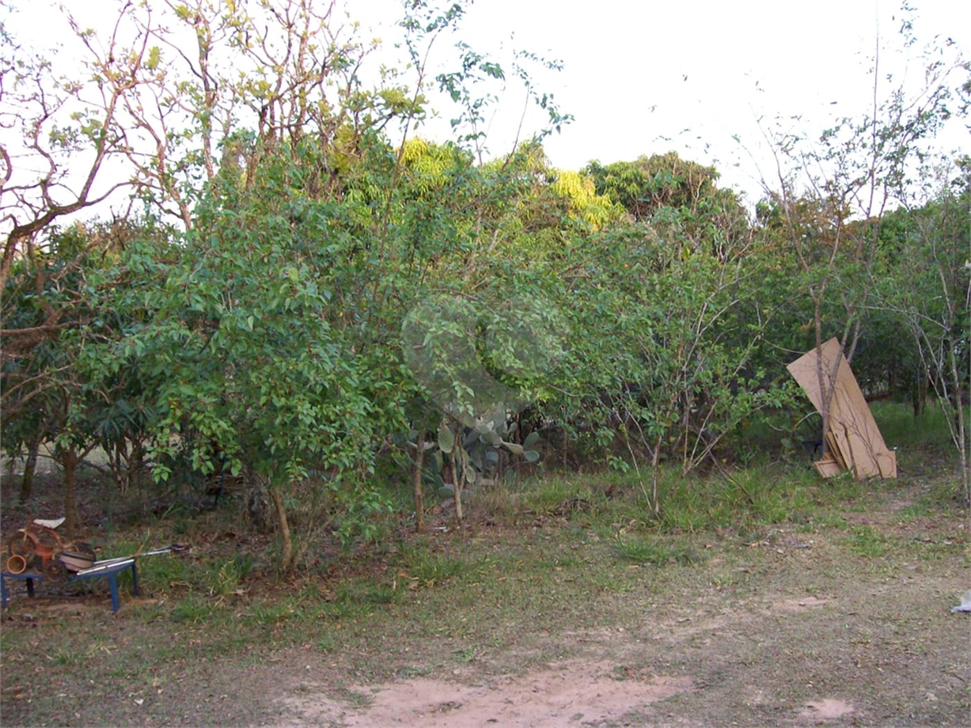 Chácara a venda no Aracê de Santo Antônio .