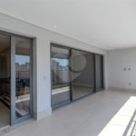 Apartamento para venda em Moema com 3 quartos, sendo 3 suítes, 2 vagas, 149 m²