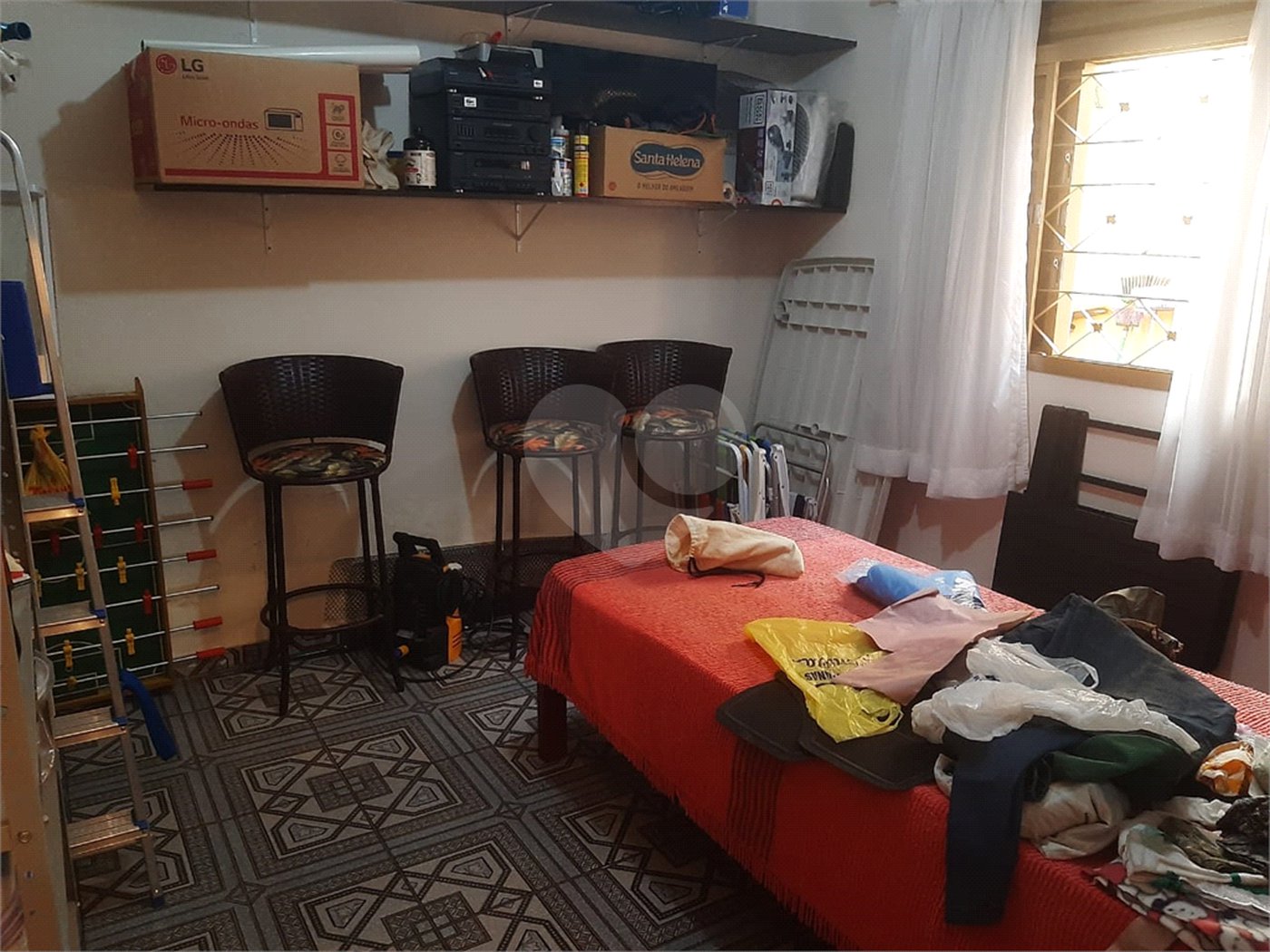 Bela casa com boa localização no bairro Portal do Sol