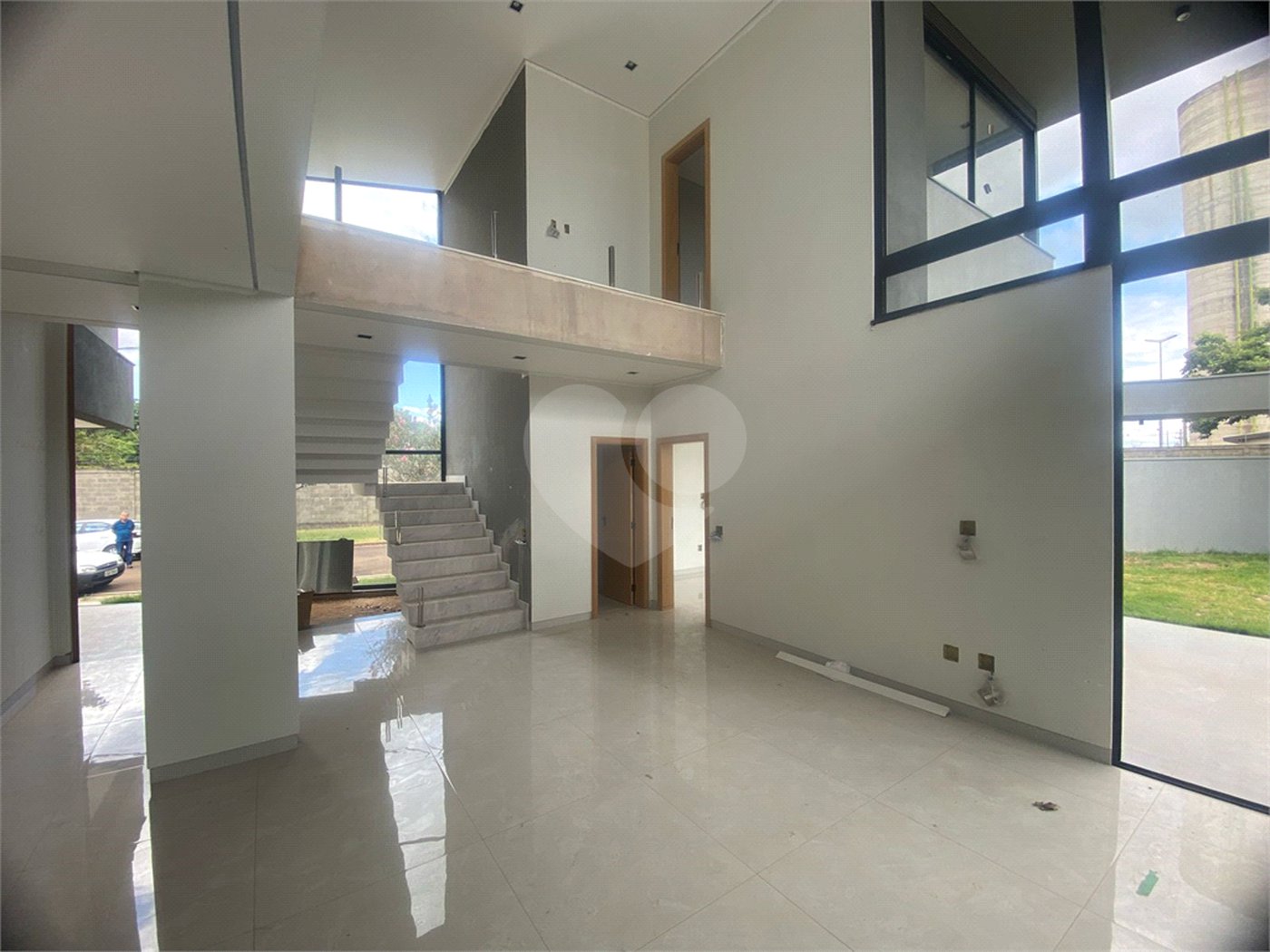 Casa à Venda no Condomínio Damha III