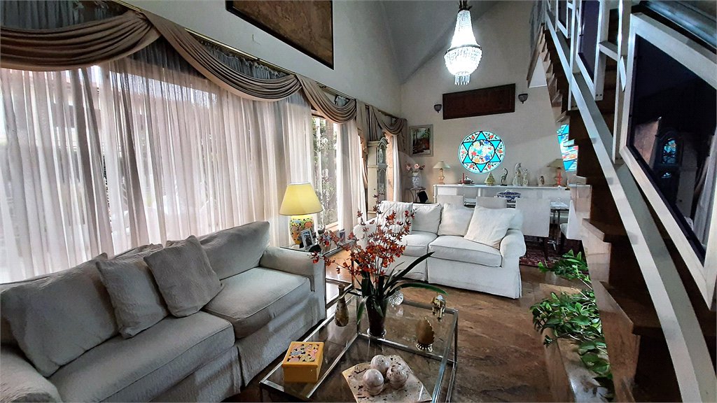Casa de Vila à venda com 4 quartos, sendo 3 suítes, em Brooklin Velho, São Paulo, SP