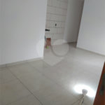 Apartamento de 48m2 localizado na Travessa da Av. Jaçanã 2 dorms